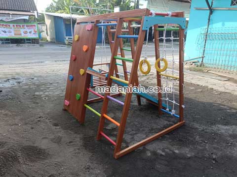 Pengadaan Playground Brakiasi Anak Pekalongan Murah