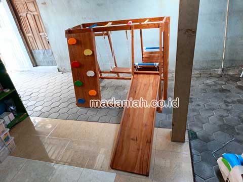 Pengadaan Playground Brakiasi Anak Pulau Taliabu Murah