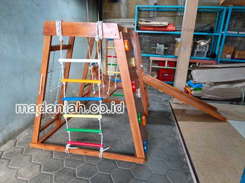 Pengadaan Playground Brakiasi Anak Puncak Jaya Murah
