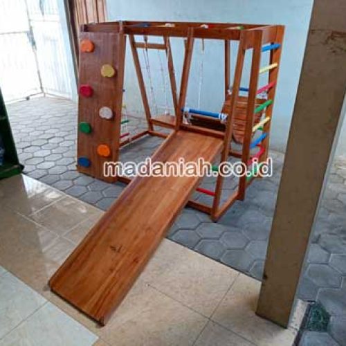 Pengadaan Playground Brakiasi Anak Sragen