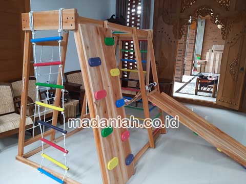 Pengadaan Playground Brakiasi Anak Tanjung Jabung Barat