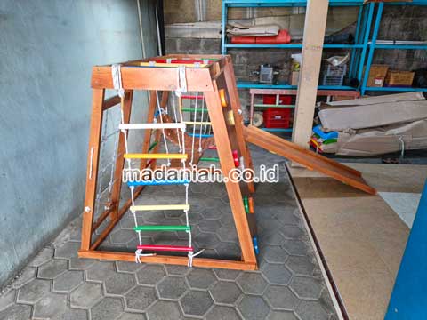 Pengadaan Playground Brakiasi Anak Tulang Bawang Barat Murah