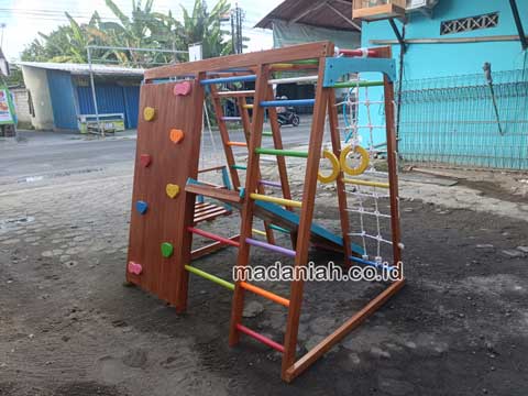 Pengadaan Playground Brakiasi Kayu Bulukumba Terpercaya