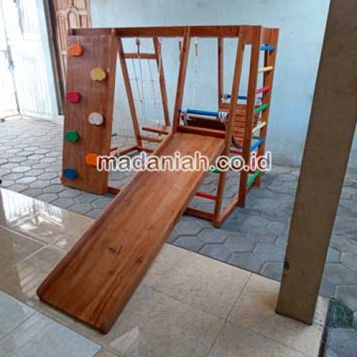 Pengadaan Playground Brakiasi Kayu Gorontalo Utara