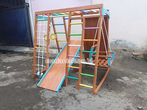 Pengadaan Playground Brakiasi Kayu Pulang Pisau