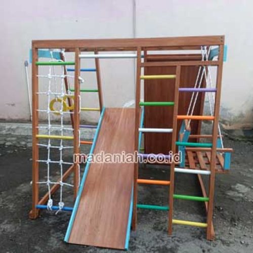 Pengadaan Playground Brakiasi Kayu Tidore Kepulauan