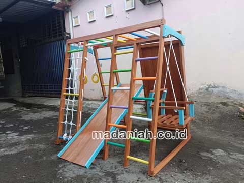Pengadaan Playground Brakiasi Kayu Timor Tengah Selatan