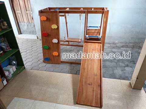 Produsen Playground Brakiasi Anak Banggai Berpengalaman