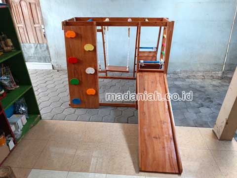 Produsen Playground Brakiasi Anak Cilacap Terpercaya