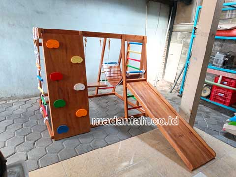 Produsen Playground Brakiasi Anak Landak