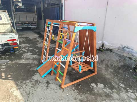 Produsen Playground Brakiasi Anak Malinau