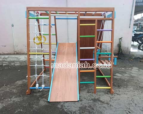 Produsen Playground Brakiasi Anak Nias Barat