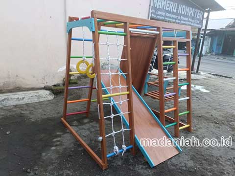 Produsen Playground Brakiasi Anak Samosir Berpengalaman