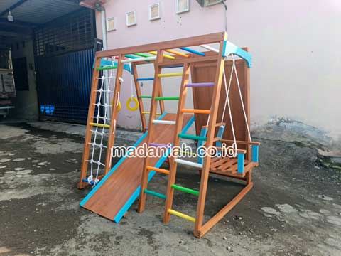Produsen Playground Brakiasi Anak Tanah Laut