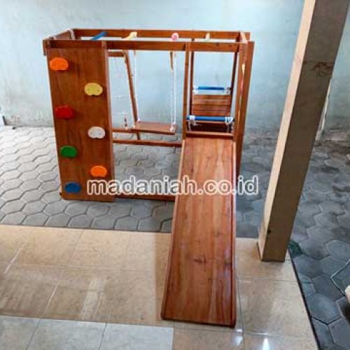 Produsen Playground Brakiasi Kayu Bone Bolango