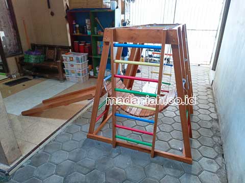 Produsen Playground Brakiasi Kayu Bulungan Murah