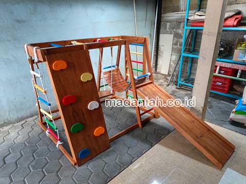Produsen Playground Brakiasi Kayu Buru