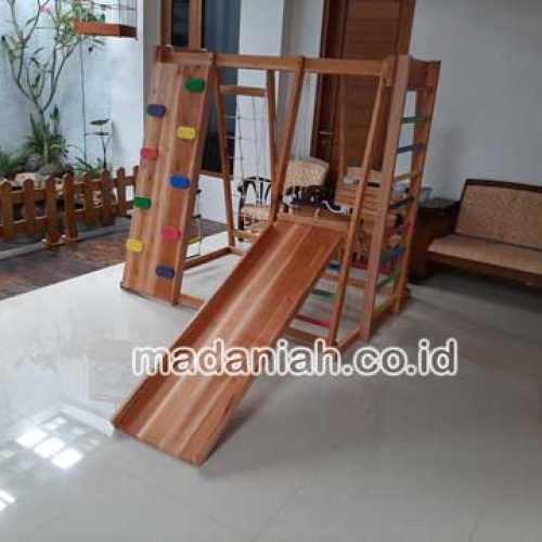 Produsen Playground Brakiasi Kayu Fakfak Berpengalaman