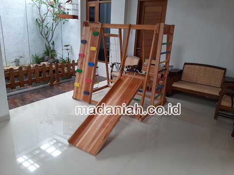 Produsen Playground Brakiasi Kayu Nabire Berpengalaman