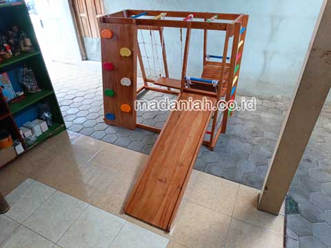Produsen Playground Brakiasi Kayu Pulau Taliabu Berkualitas