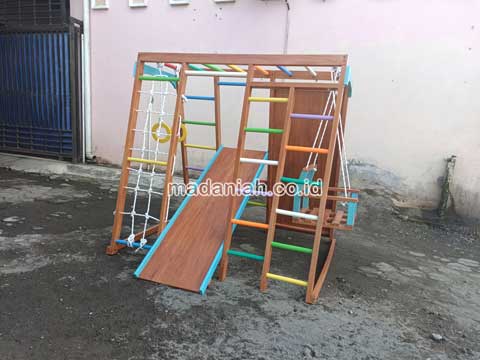 Produsen Playground Brakiasi Kayu Sekadau