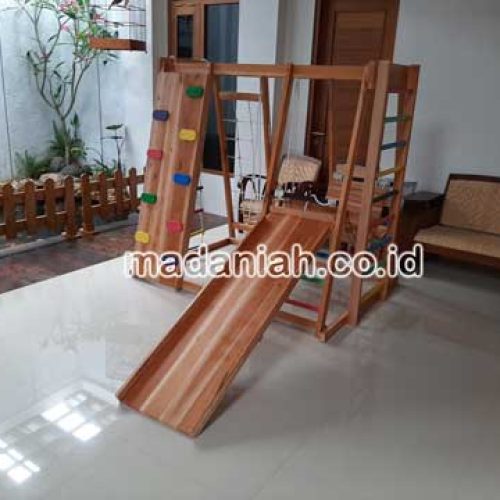 Produsen Playground Brakiasi Kayu Supiori Berpengalaman Produsen Playground Brakiasi Kayu Supiori Berpengalaman