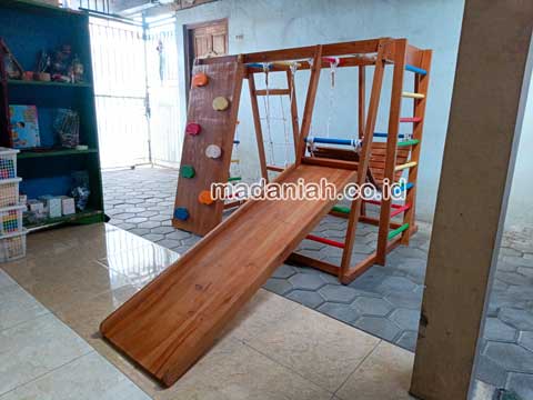 Toko Playground Brakiasi Anak Blitar