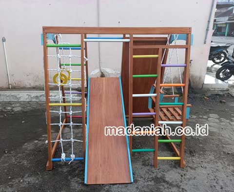 Toko Playground Brakiasi Anak Bolaang Mongondow Utara