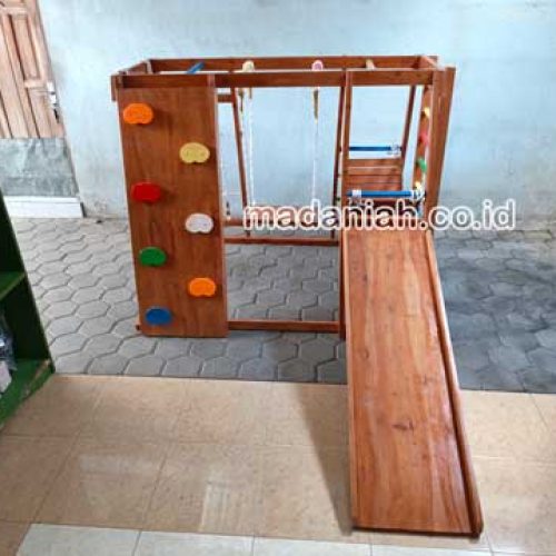 Toko Playground Brakiasi Anak Demak