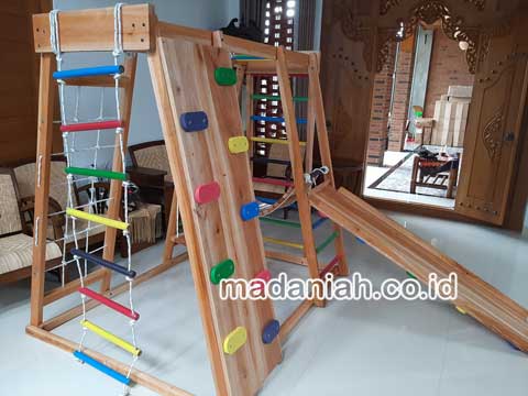 Toko Playground Brakiasi Anak Minahasa Tenggara