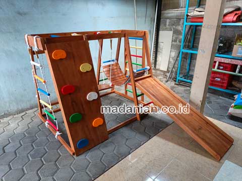 Toko Playground Brakiasi Anak Seram Bagian Timur