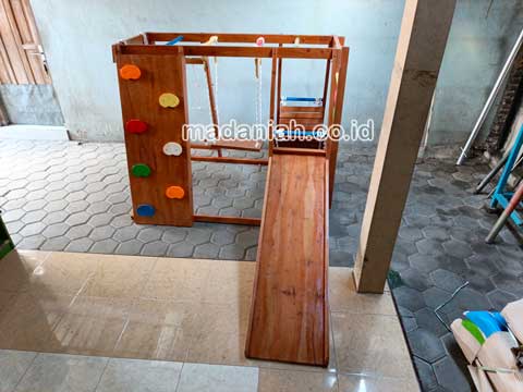 Toko Playground Brakiasi Kayu Gorontalo Murah