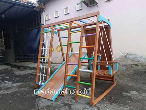Toko Playground Brakiasi Kayu Kota Kupang