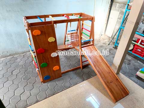 Toko Playground Brakiasi Kayu Tarakan